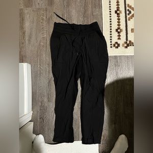 cropped lululemon pants